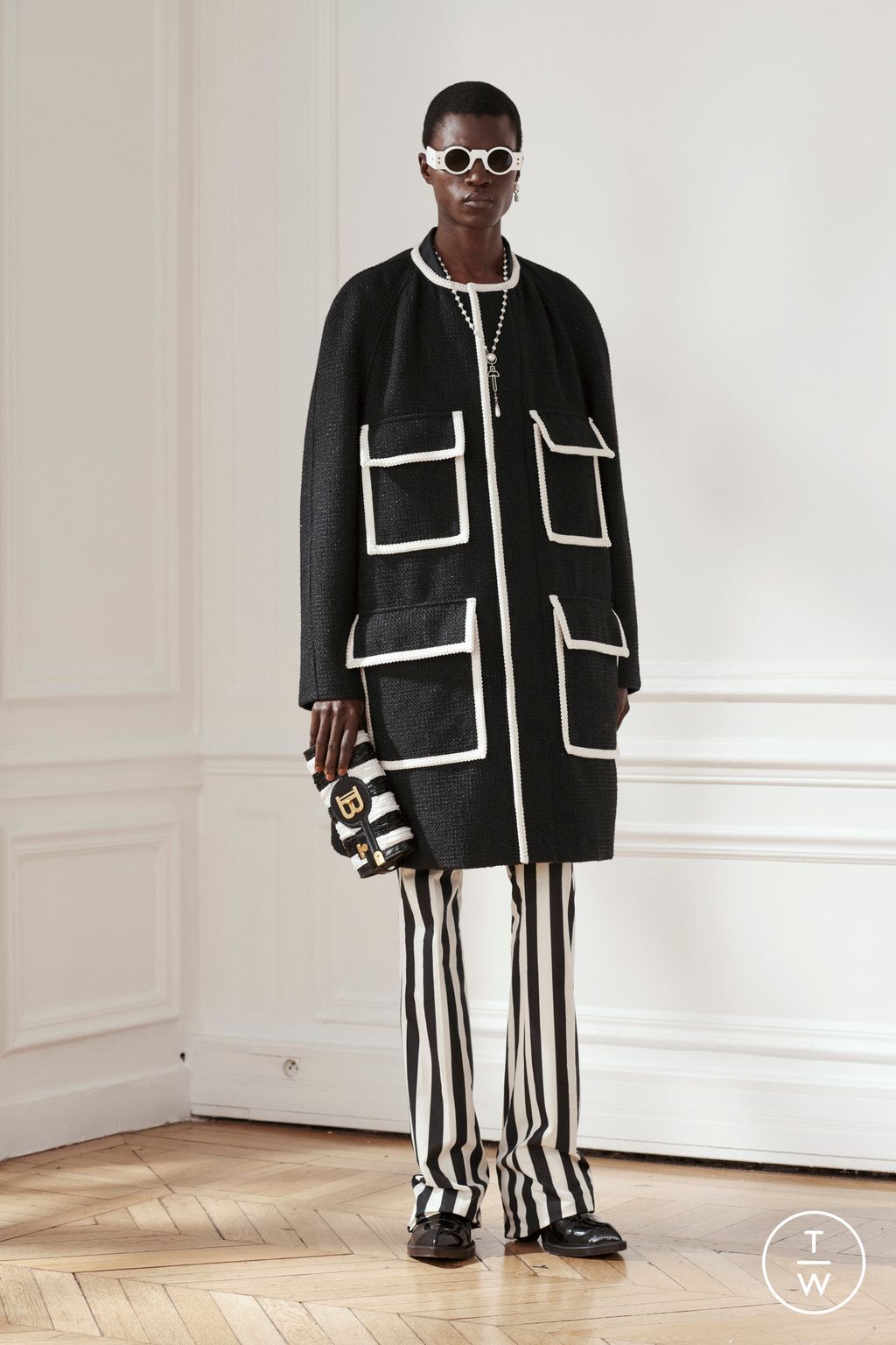 Fashion Week Paris Pre-Fall 2024 look 3 from the Balmain collection menswear