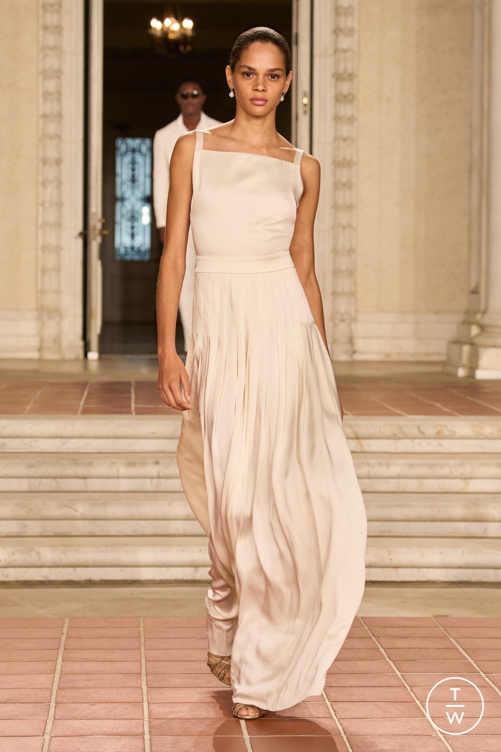 Fashion Week New York Spring/Summer 2023 look 32 from the Ralph Lauren collection 女装