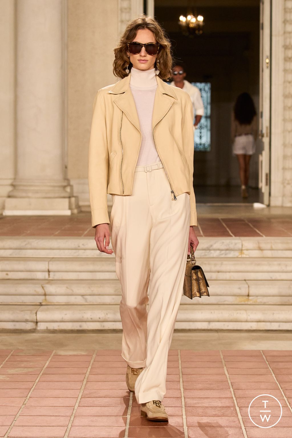 Fashion Week New York Spring/Summer 2023 look 35 from the Ralph Lauren collection womenswear