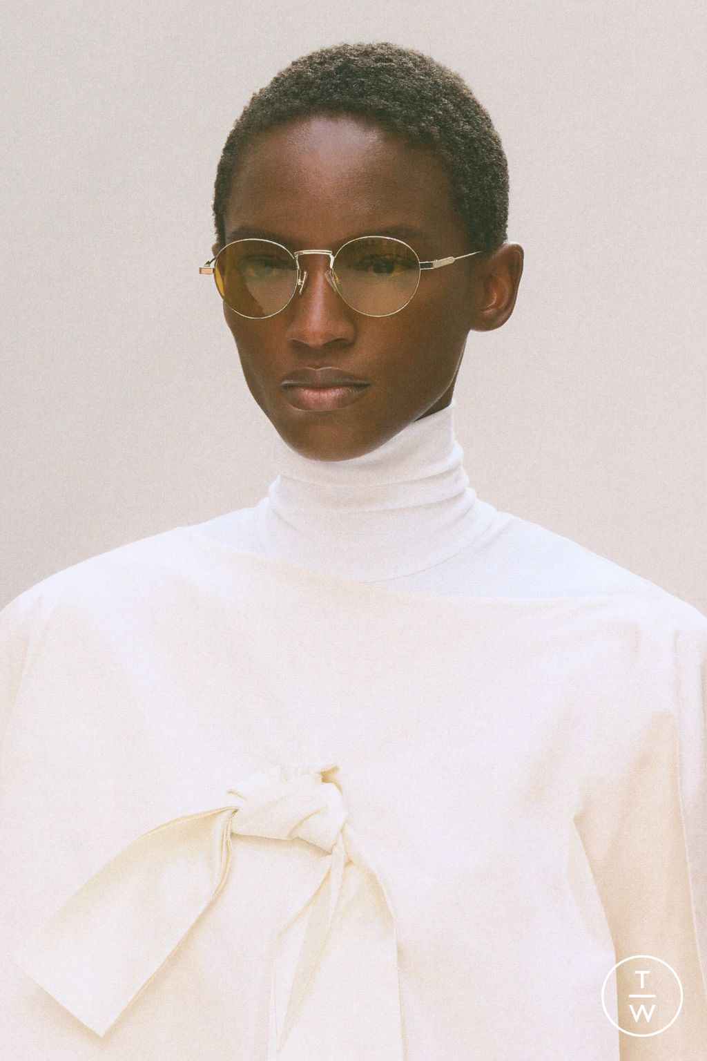 Fashion Week Paris Fall/Winter 2026 look 4 from the Celine collection womenswear accessories