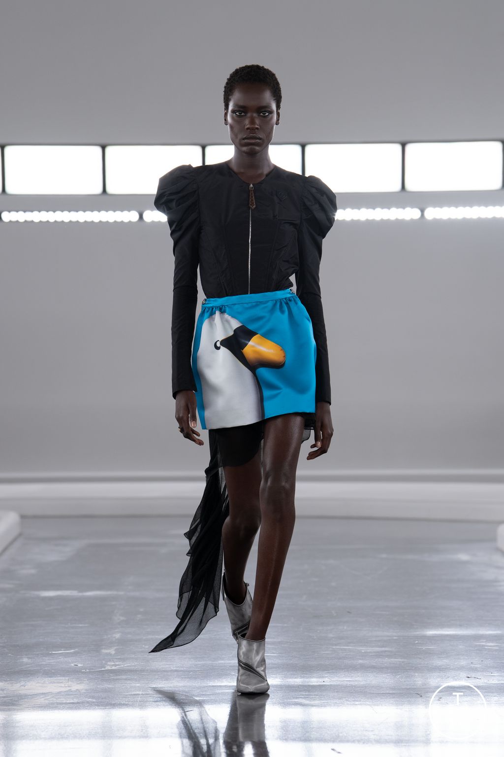 Fashion Week Paris Pre-Fall 2024 look 3 de la collection Louis Vuitton womenswear