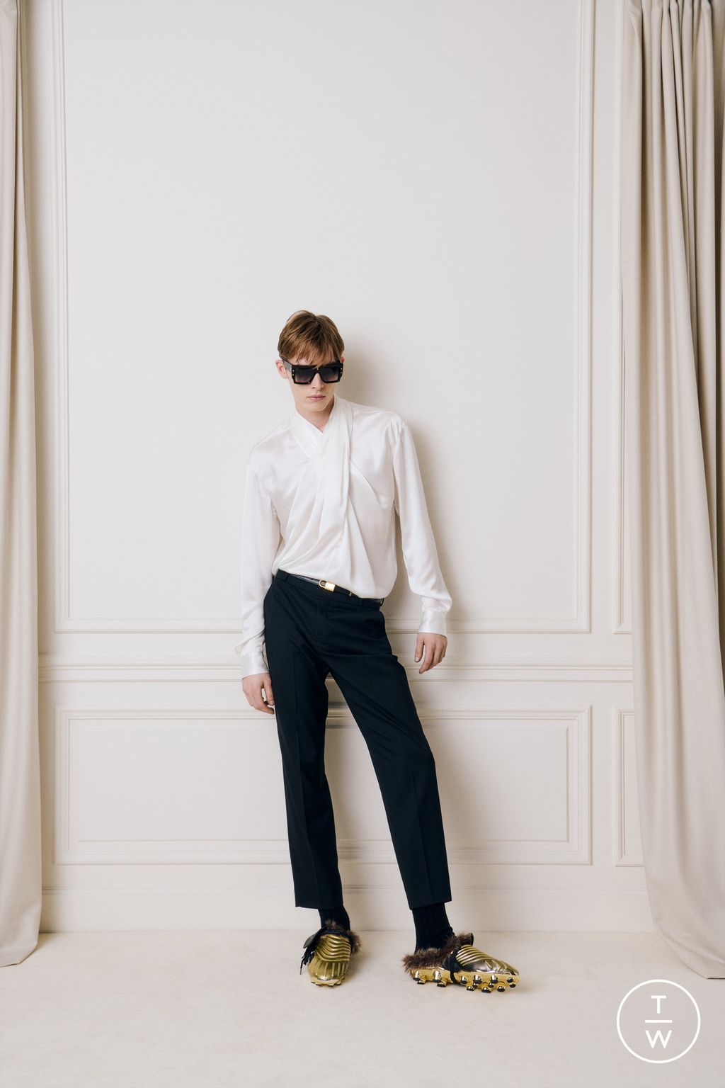 Fashion Week Paris Pre-Fall 2025 look 3 from the Balmain collection menswear