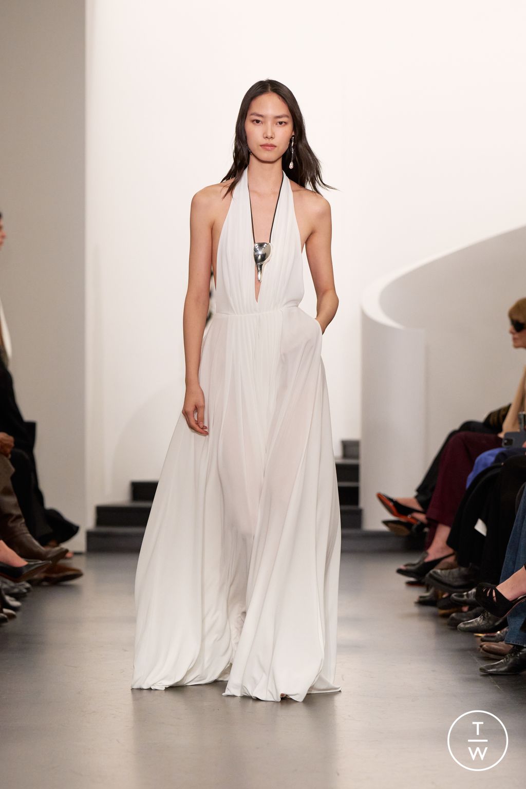 Fashion Week New York Spring/Summer 2026 look 4 from the Ralph Lauren collection womenswear