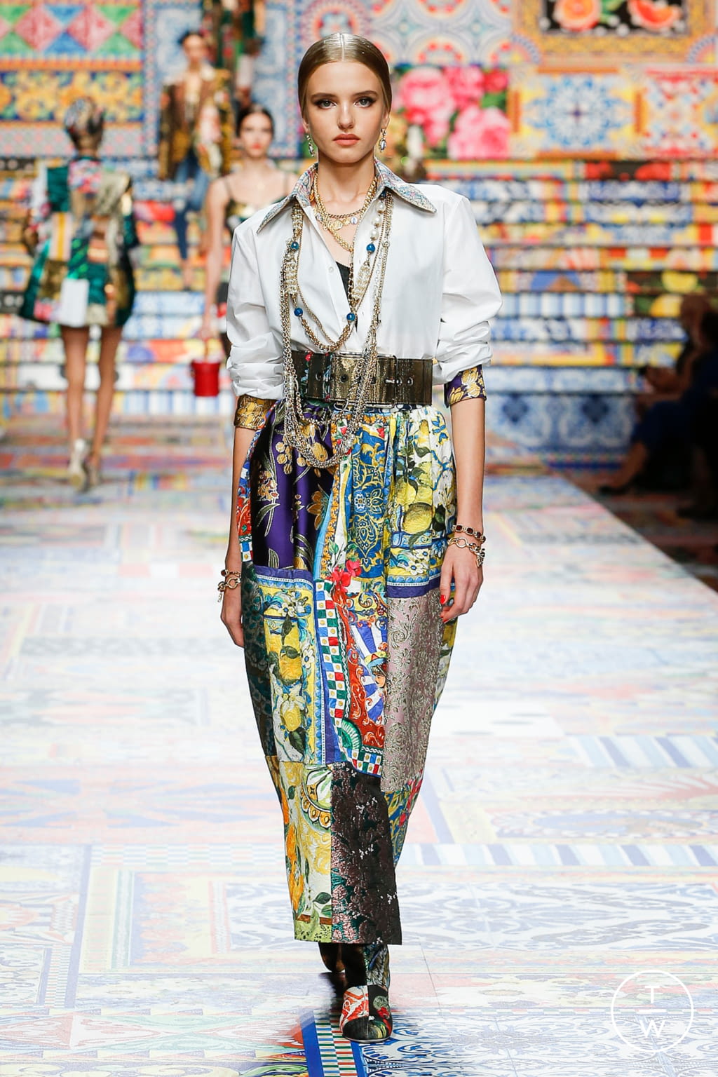 Fashion Week Milan Spring/Summer 2021 look 5 from the Dolce & Gabbana collection 女装