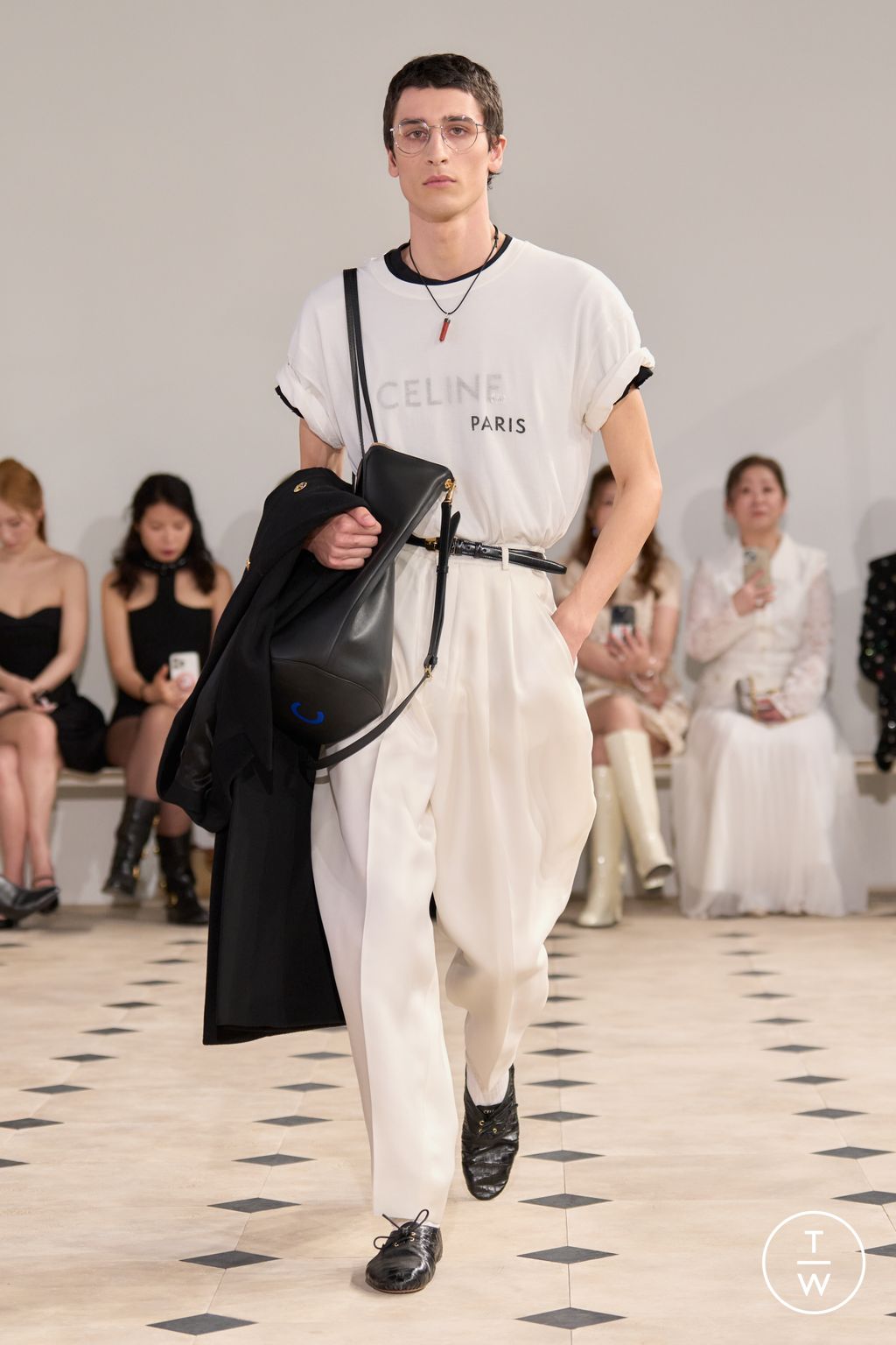 Fashion Week Paris Spring/Summer 2026 look 5 from the Celine collection menswear