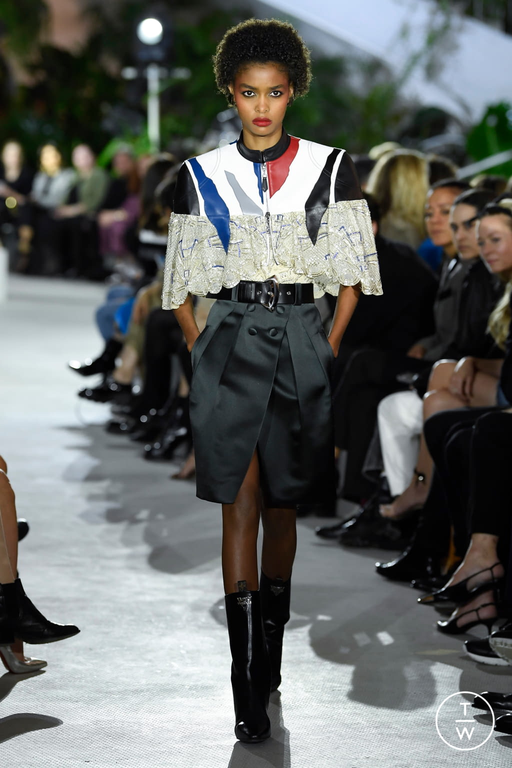 Fashion Week Paris Resort 2020 look 5 de la collection Louis Vuitton womenswear