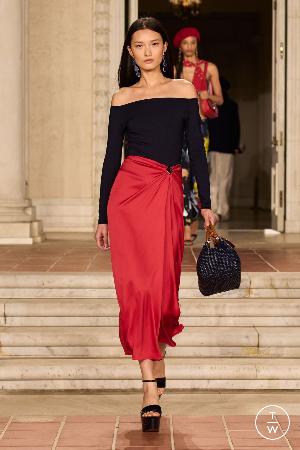 Fashion Week New York Spring/Summer 2023 look 54 from the Ralph Lauren collection 女装