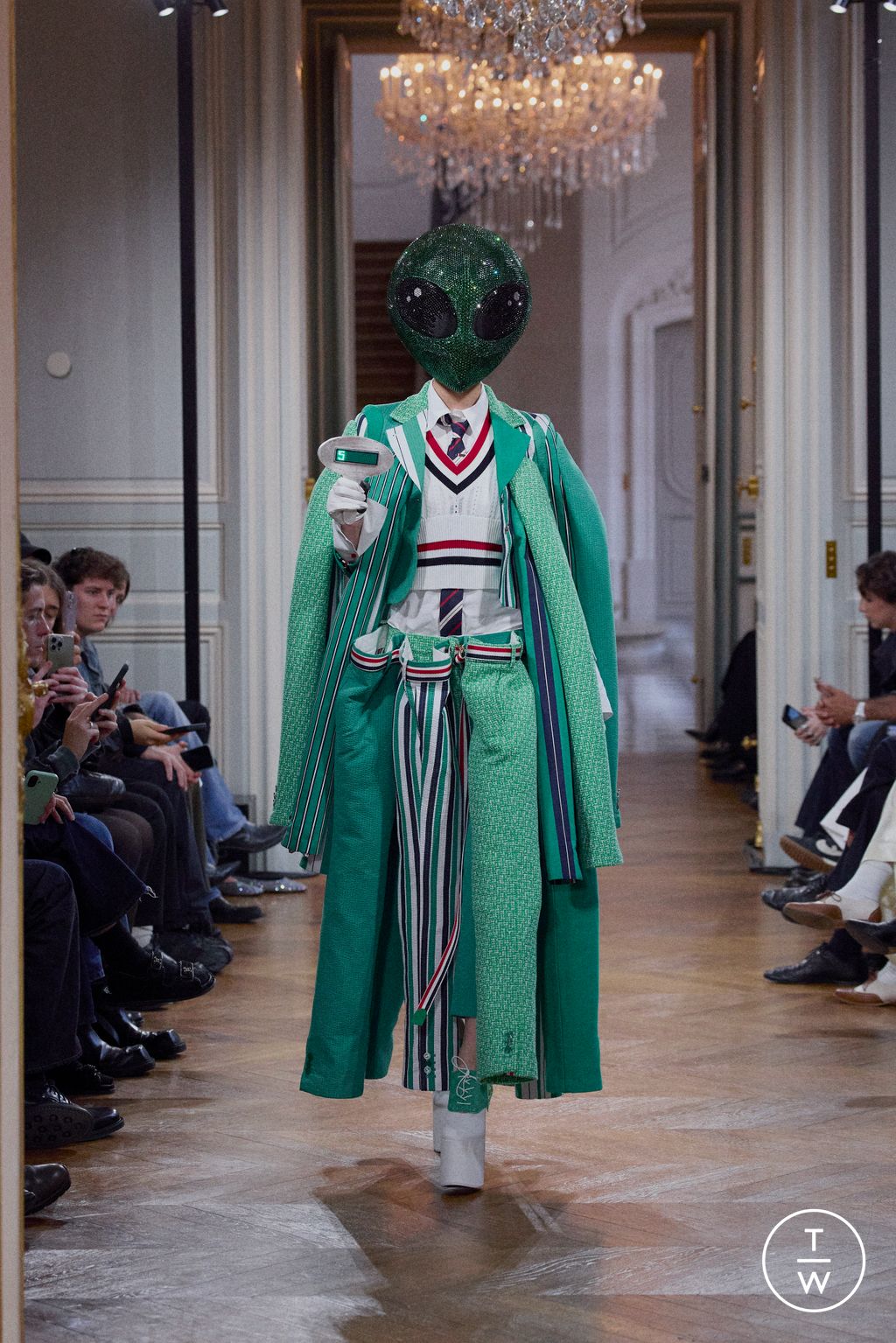 Fashion Week Paris Spring/Summer 2026 look 54 from the Thom Browne collection 女装