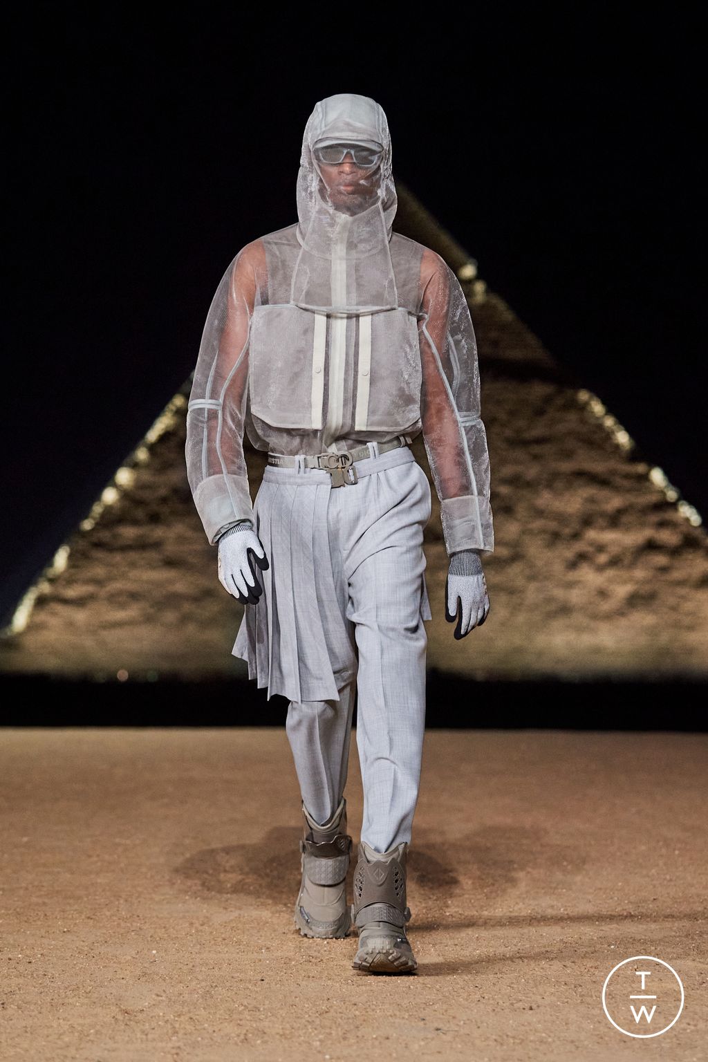 Fashion Week Paris Pre-Fall 2023 look 6 de la collection Dior Men menswear