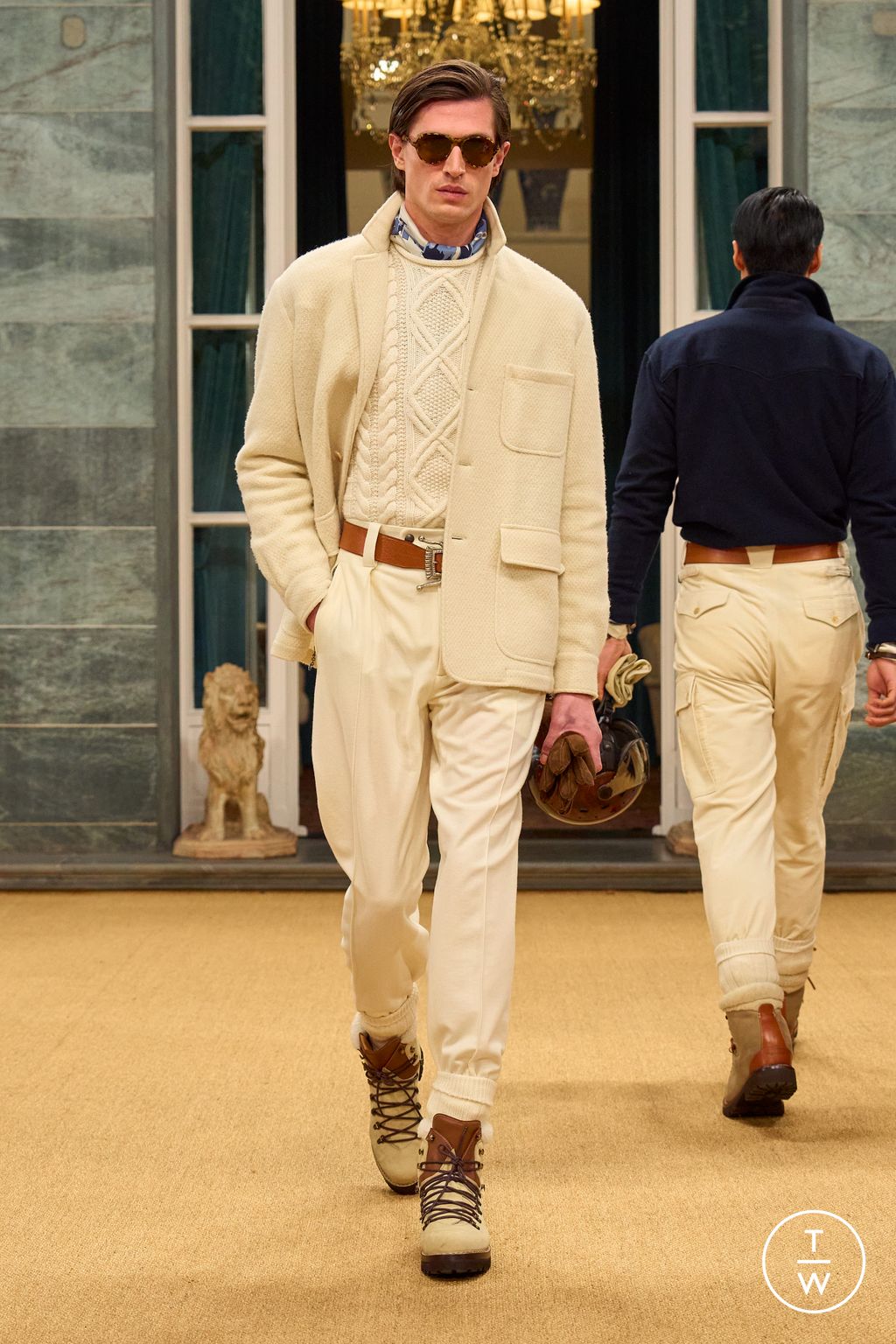 Fashion Week Milan Fall/Winter 2026 look 62 de la collection Ralph Lauren Purple Label menswear