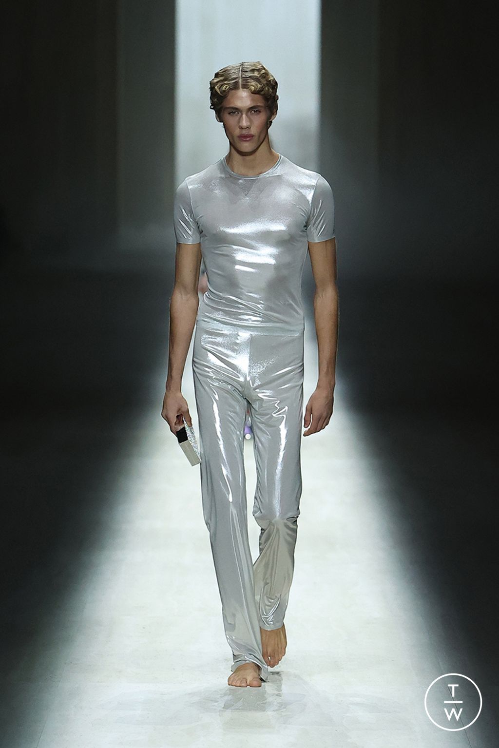 Fashion Week Milan Fall/Winter 2026 look 76 from the Gucci collection womenswear