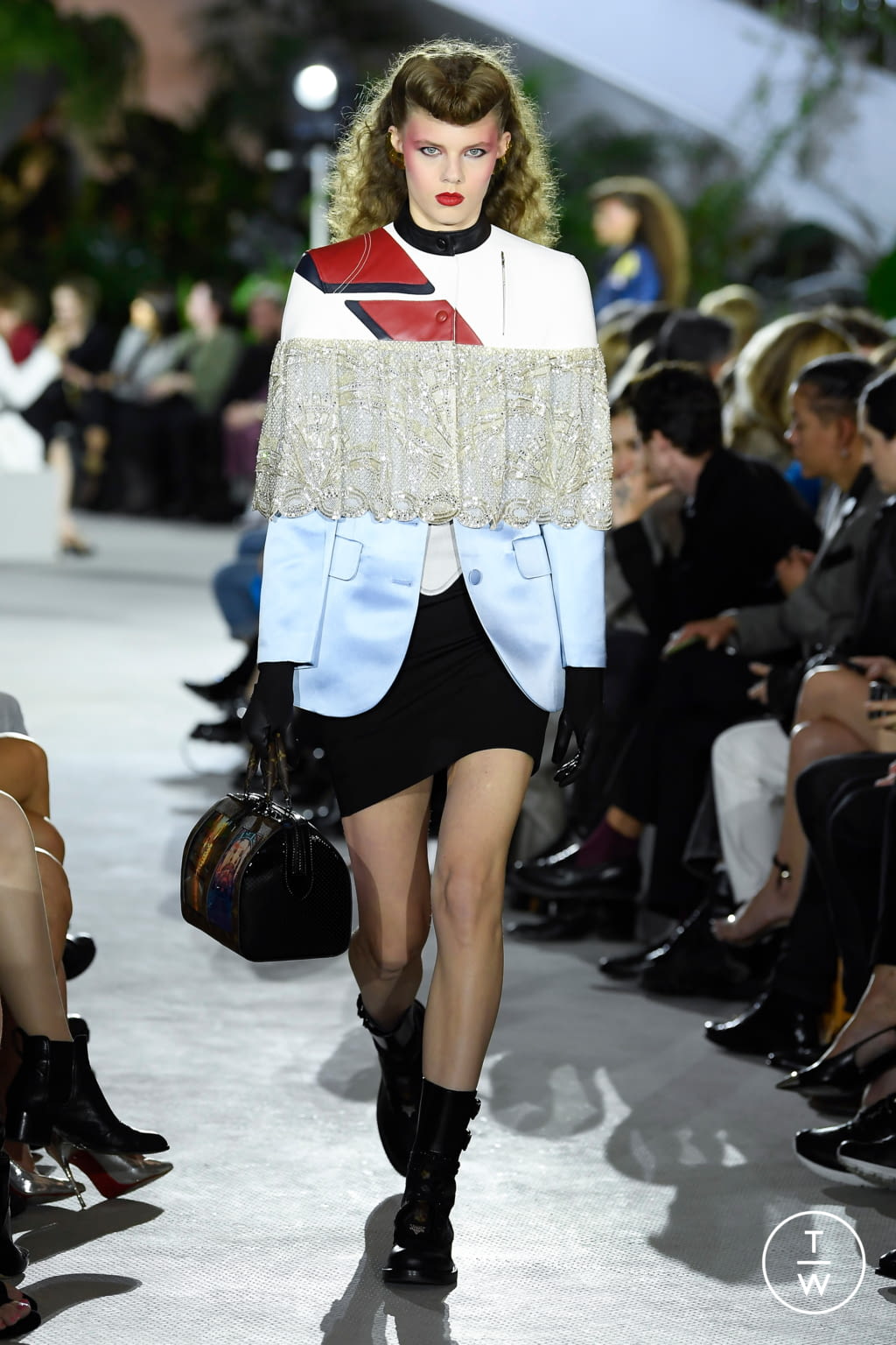 Fashion Week Paris Resort 2020 look 8 de la collection Louis Vuitton womenswear