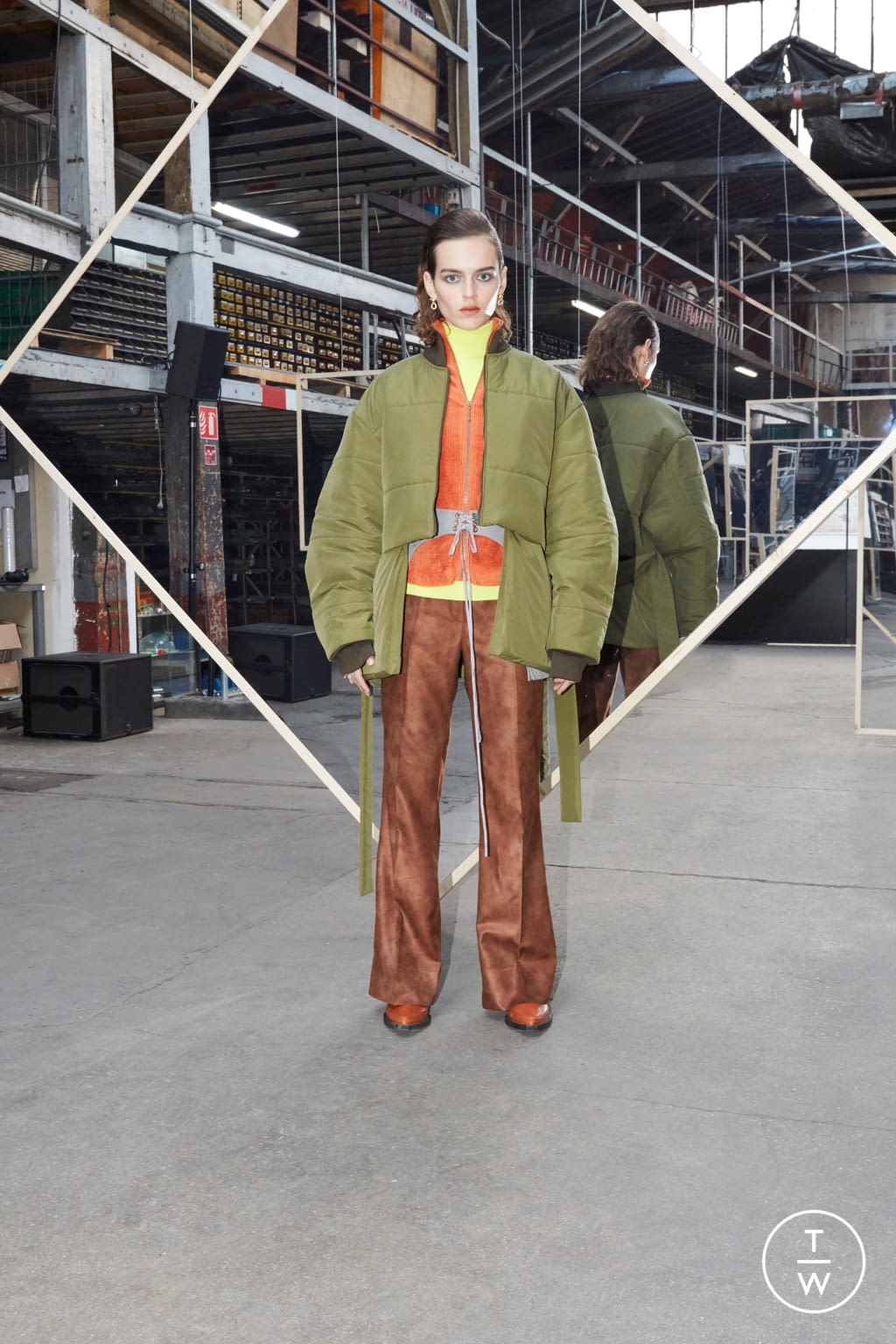 Fashion Week Paris Fall/Winter 2020 look 8 de la collection Maison Kitsuné menswear