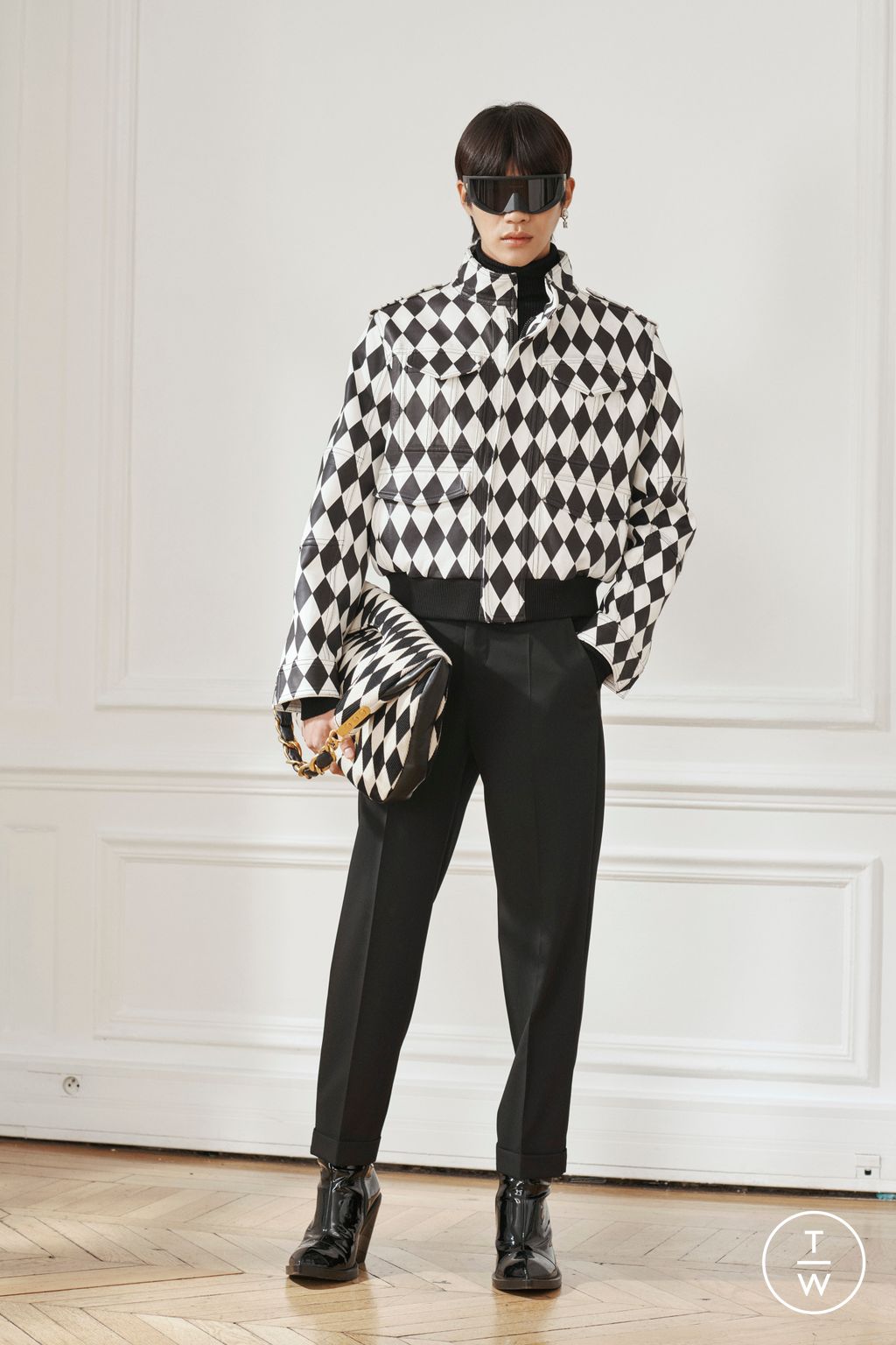 Fashion Week Paris Pre-Fall 2024 look 8 de la collection Balmain menswear