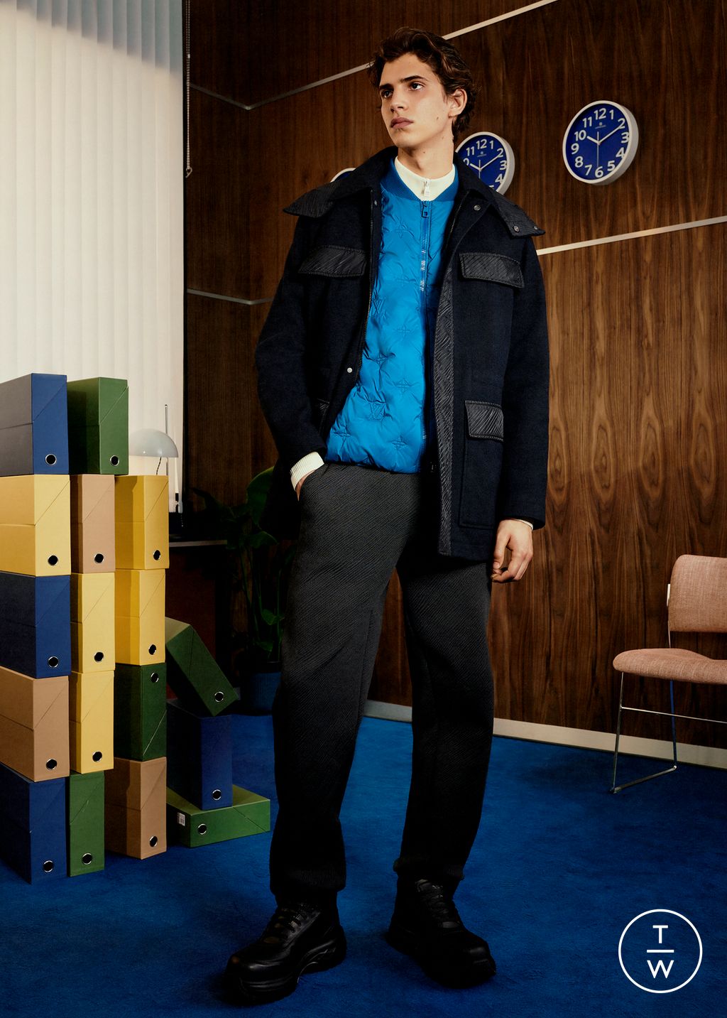 Fashion Week Paris Pre-Fall 2024 look 73 from the Louis Vuitton collection 男装