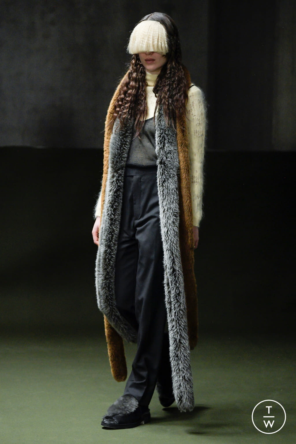 Fashion Week Paris Fall/Winter 2021 look 9 from the Namacheko collection menswear