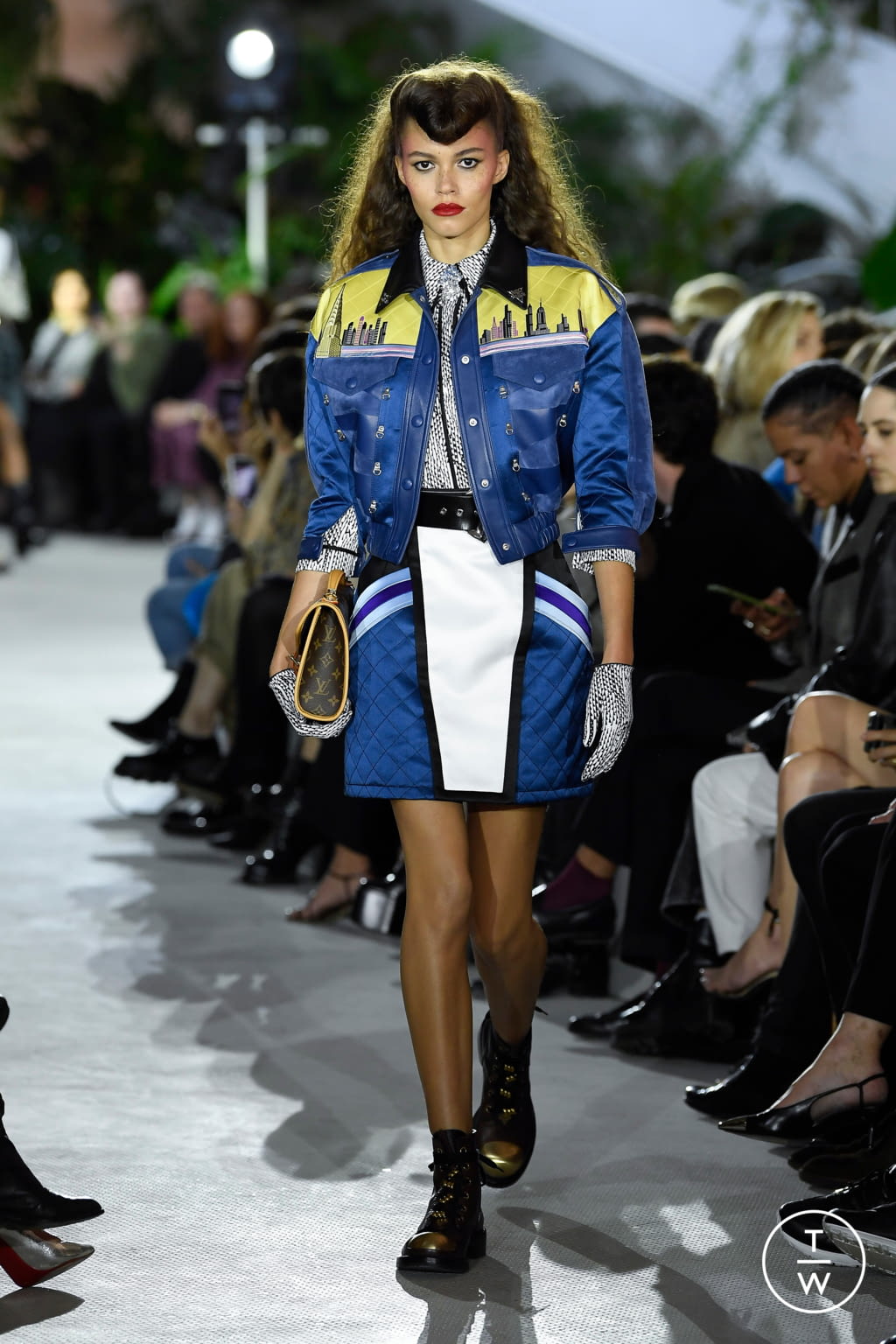 Fashion Week Paris Resort 2020 look 9 de la collection Louis Vuitton womenswear