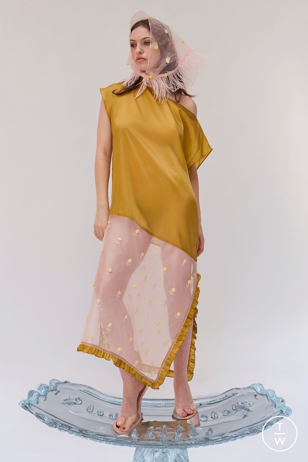 Fashion Week New York Resort 2025 look 1 from the Batsheva collection womenswear