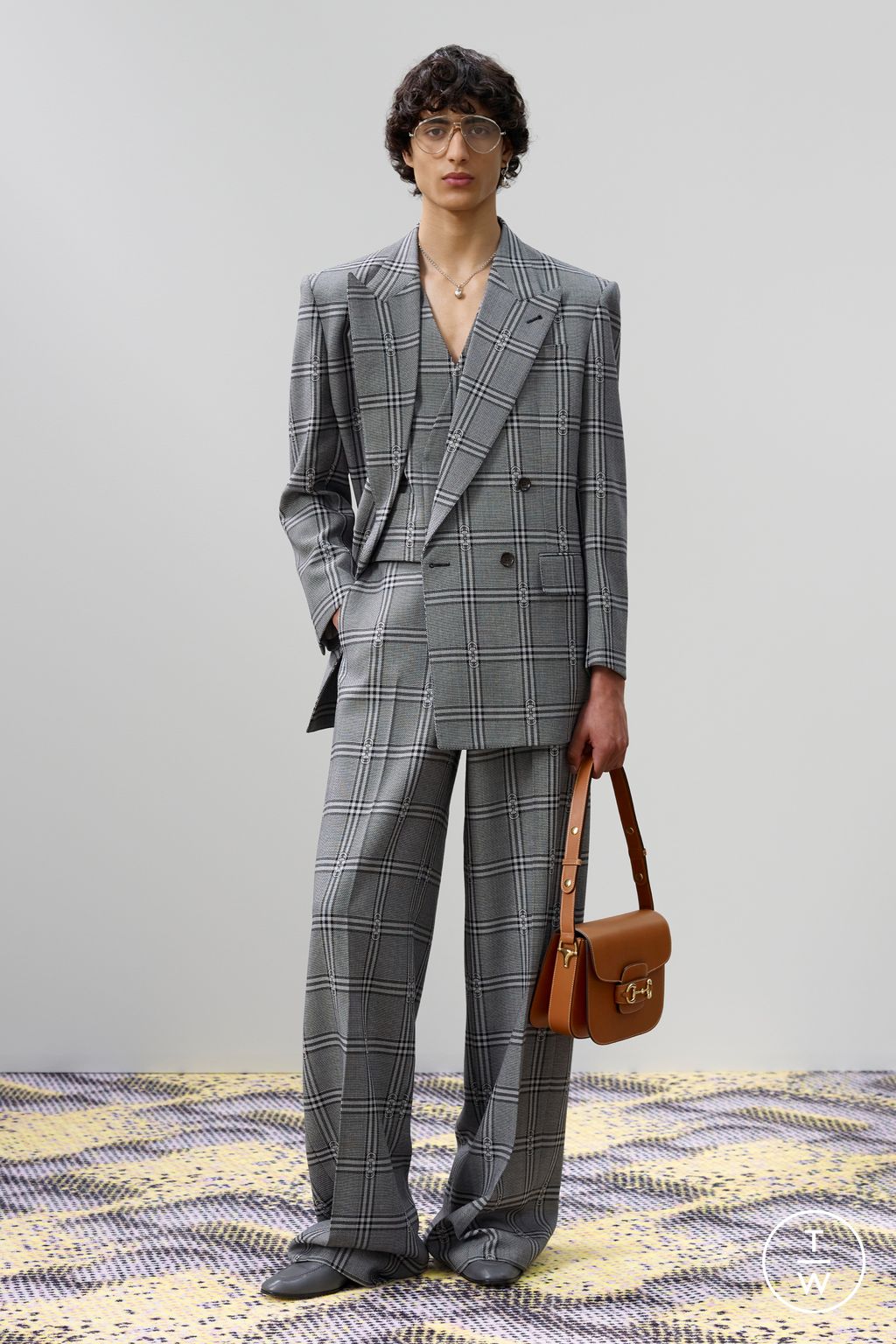 Fashion Week Milan Spring/Summer 2024 look 1 from the Gucci collection 男装