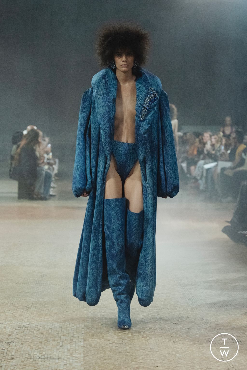 Fashion Week New York Fall/Winter 2023 look 1 from the Area collection womenswear