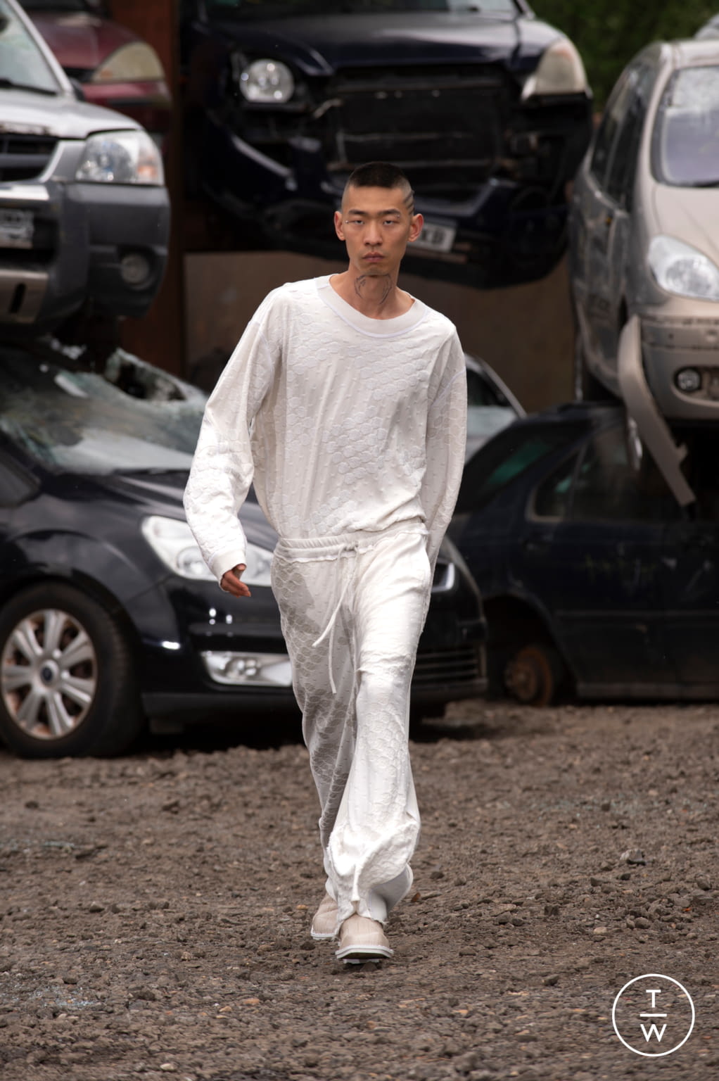 Fashion Week London Spring/Summer 2022 look 1 from the Jordanluca collection 男装