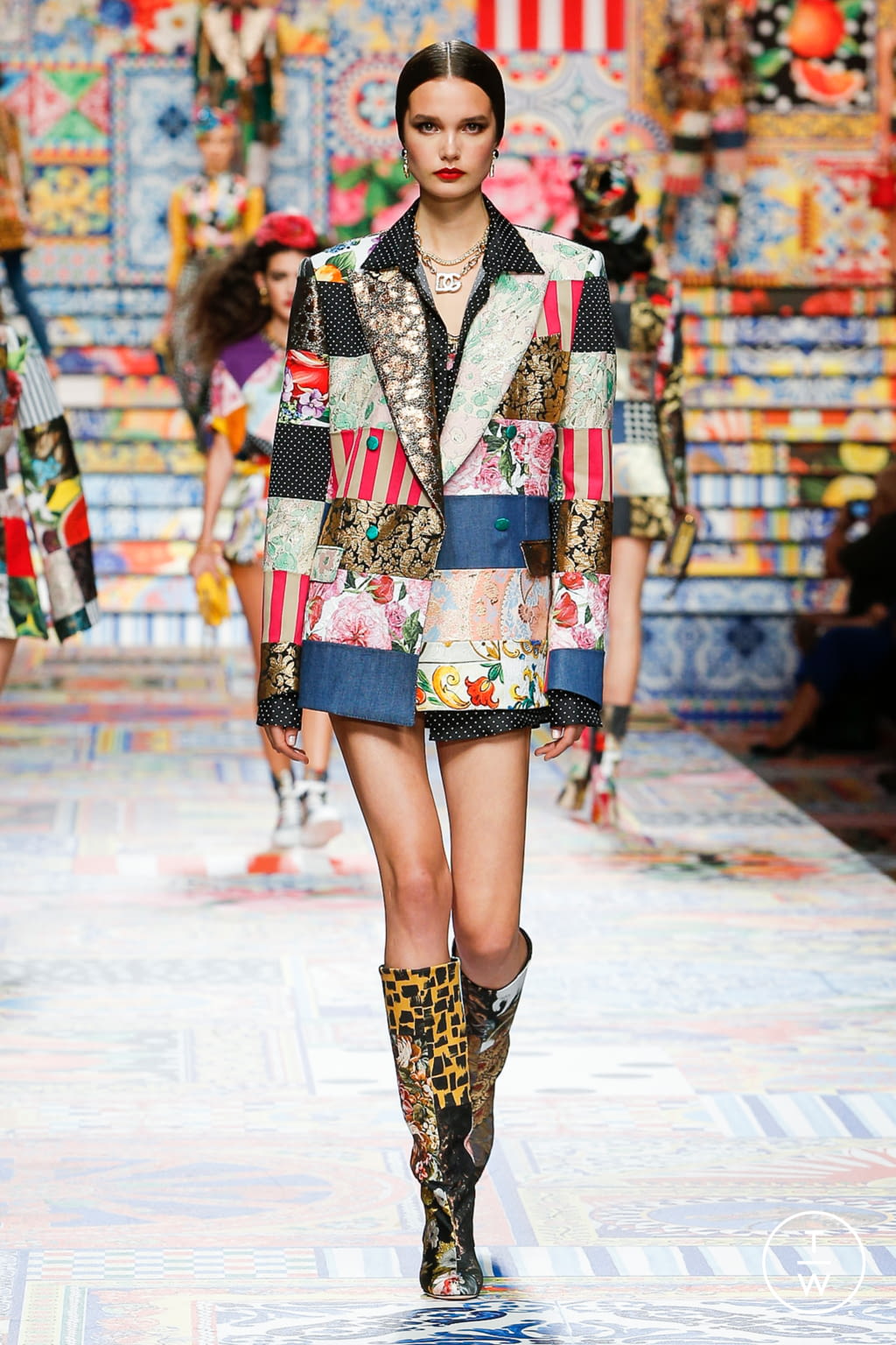Fashion Week Milan Spring/Summer 2021 look 10 from the Dolce & Gabbana collection 女装