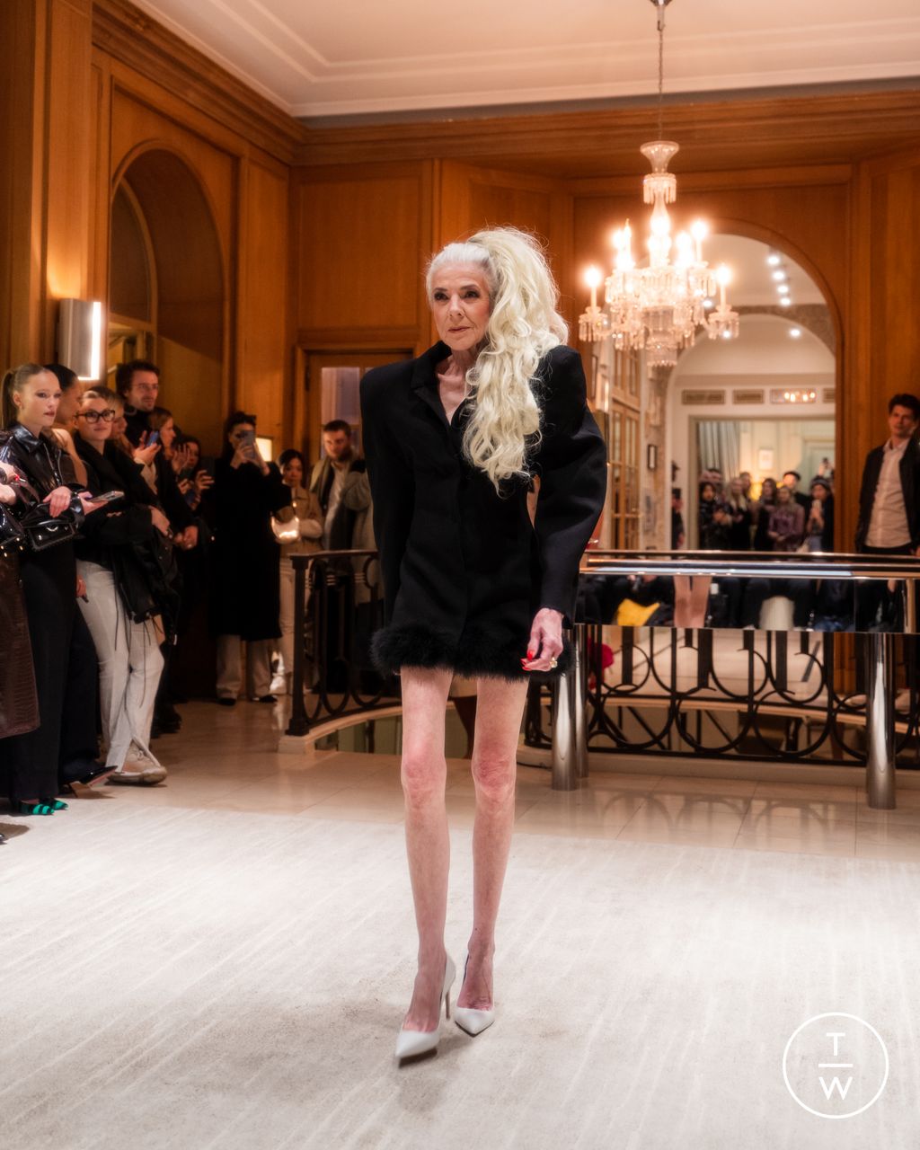 Fashion Week Paris Fall/Winter 2023 look 10 from the Theunissen collection womenswear