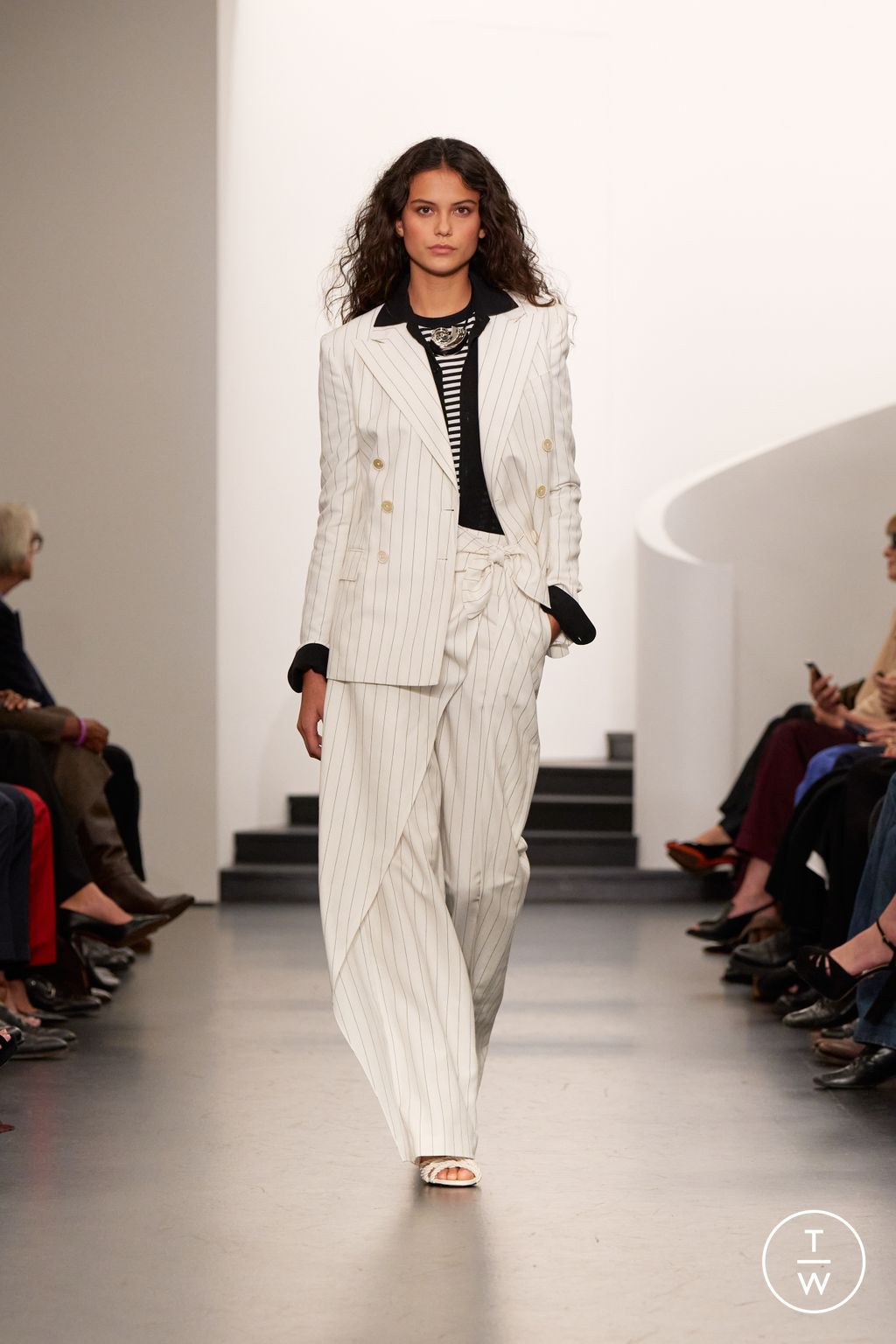 Fashion Week New York Spring/Summer 2026 look 10 from the Ralph Lauren collection womenswear