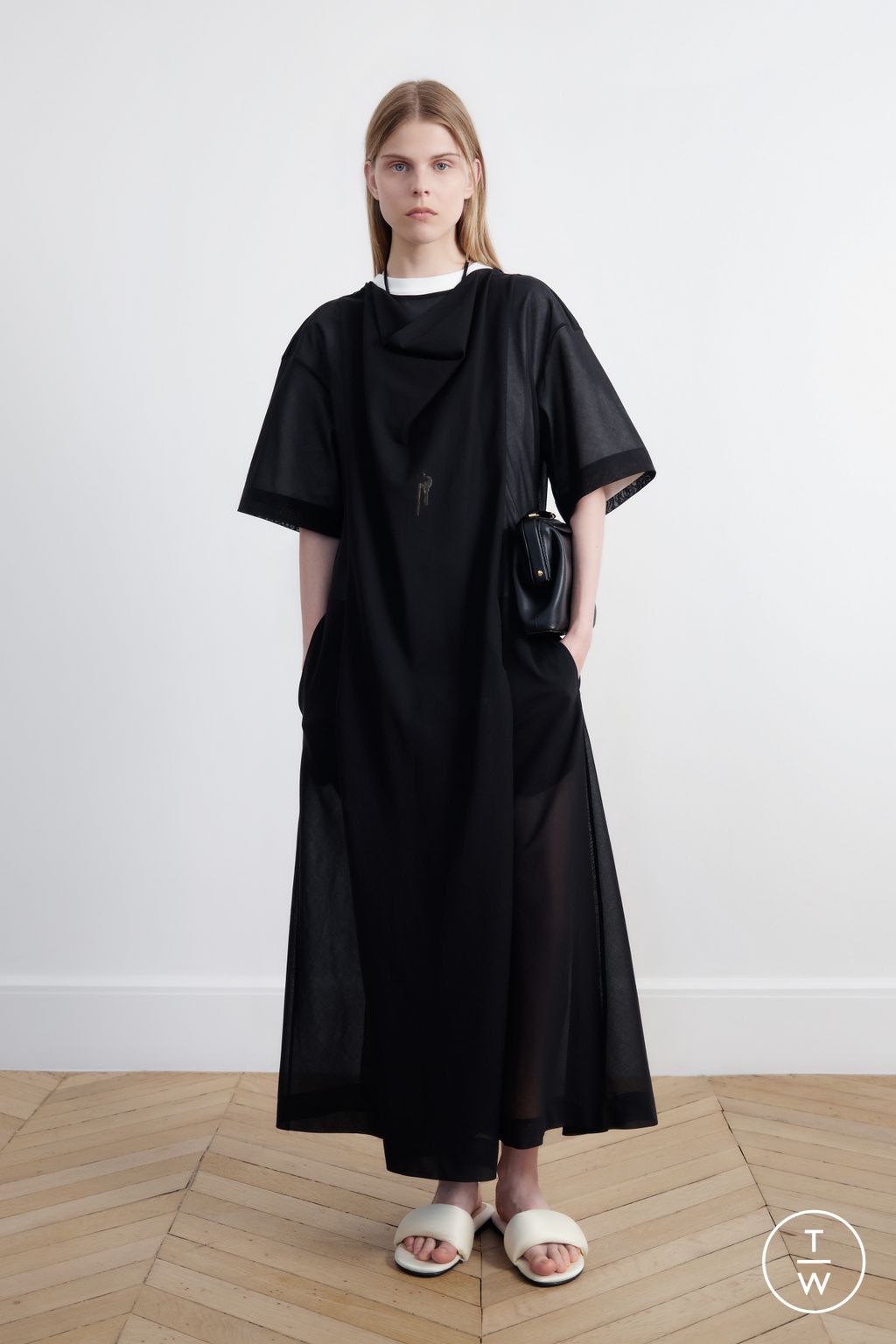 Fashion Week Paris Resort 2026 look 10 from the Carven collection womenswear