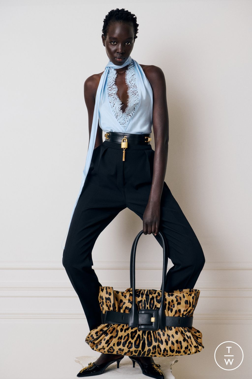 Fashion Week Paris Pre-Fall 2025 look 6 de la collection Balmain womenswear