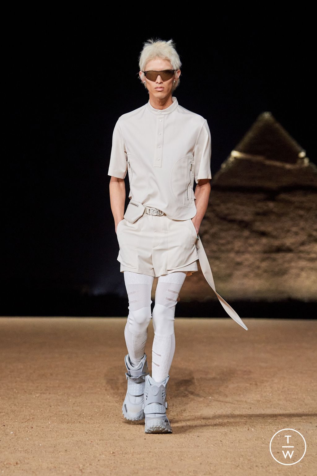 Fashion Week Paris Pre-Fall 2023 look 12 from the Dior Men collection 男装