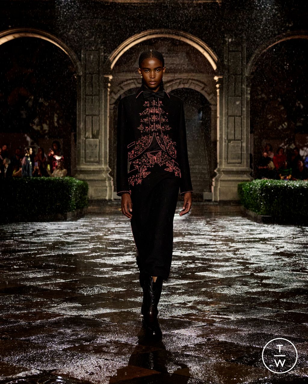 Fashion Week Paris Resort 2024 look 12 de la collection Christian Dior womenswear