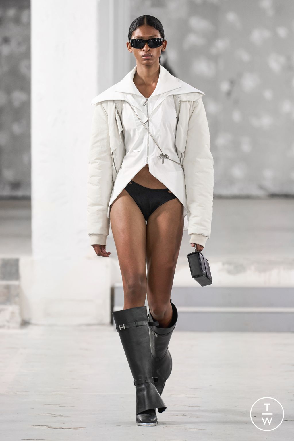 Fashion Week Paris Spring/Summer 2023 look 12 from the Heliot Emil collection womenswear