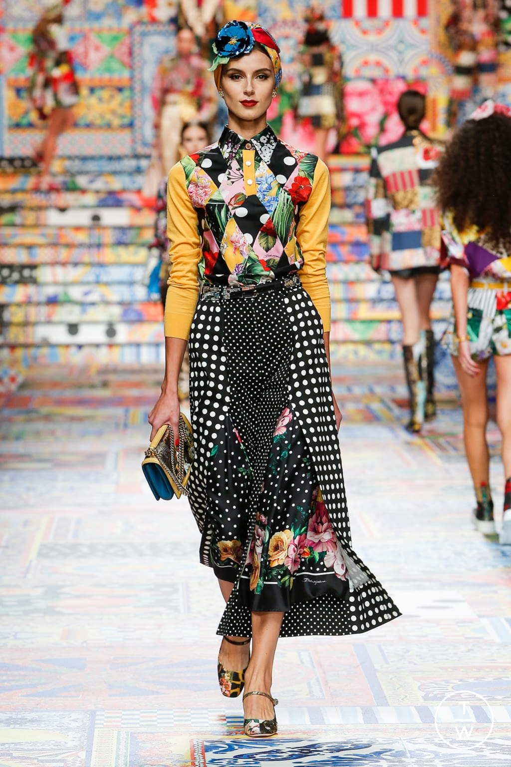 Fashion Week Milan Spring/Summer 2021 look 12 from the Dolce & Gabbana collection womenswear
