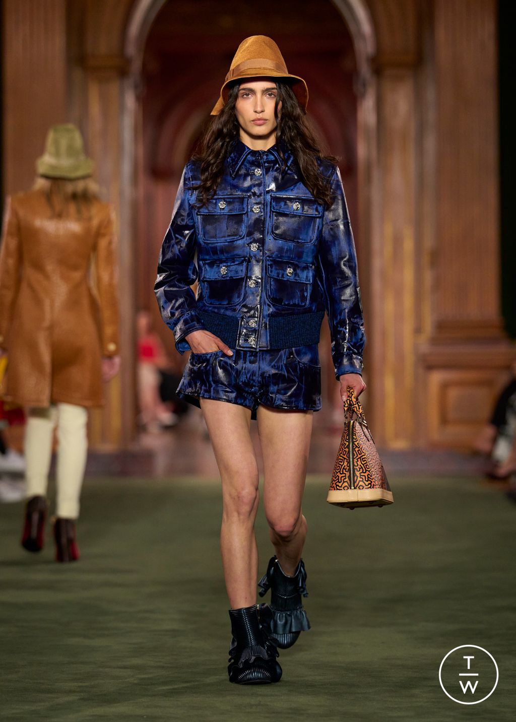 Fashion Week Paris Resort 2027 look 12 from the Louis Vuitton collection womenswear