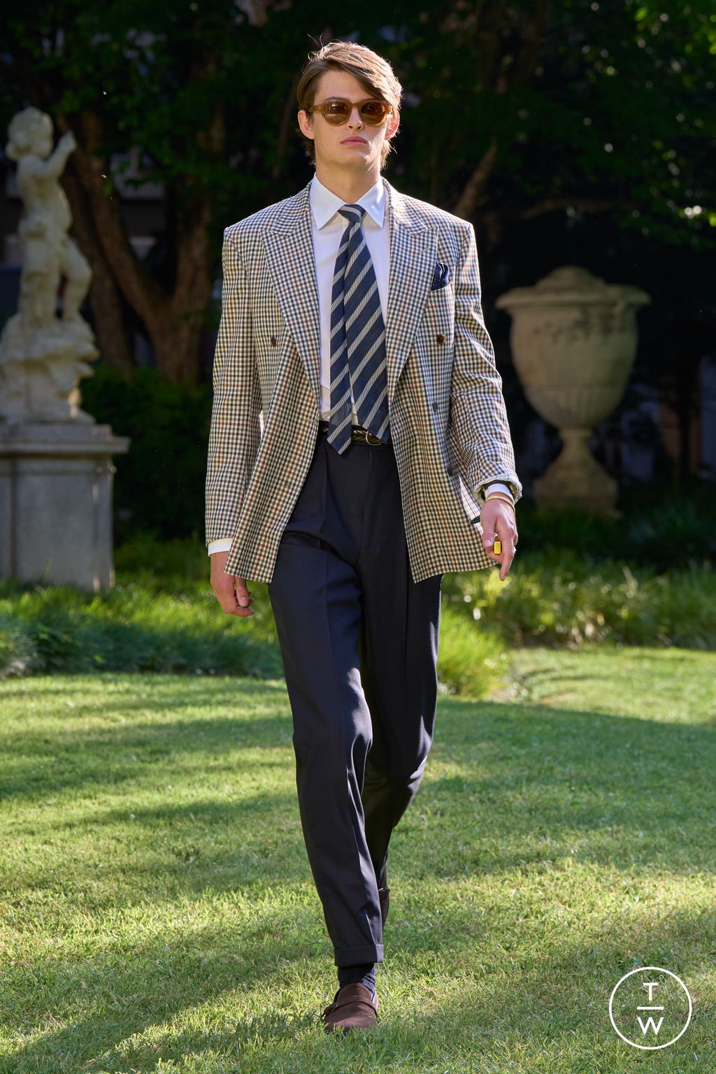Fashion Week Milan Spring/Summer 2026 look 12 de la collection Dunhill menswear
