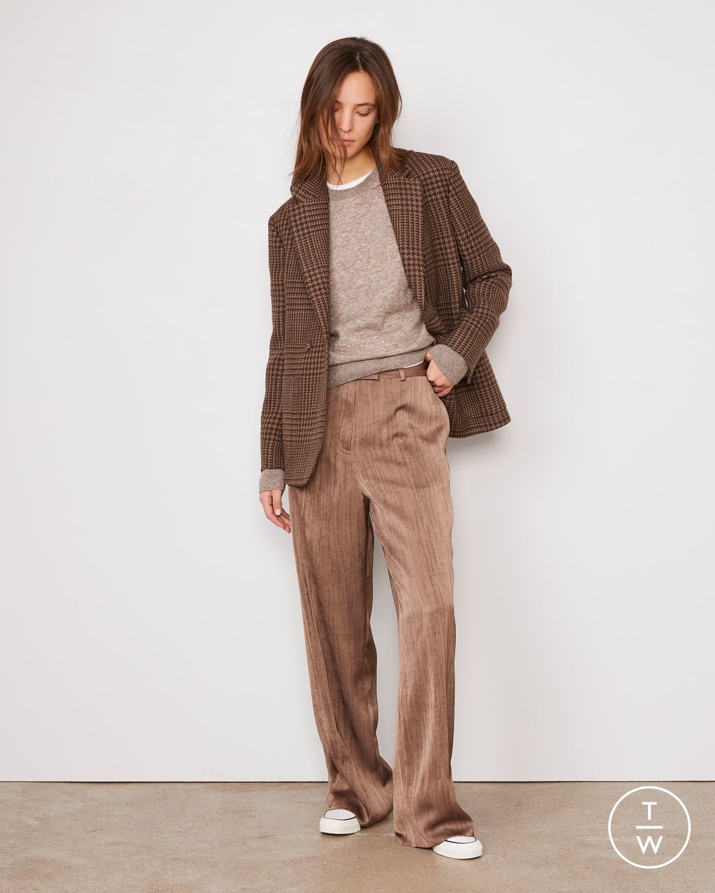 Fashion Week Paris Pre-Fall 2026 look 13 from the Officine Générale collection womenswear