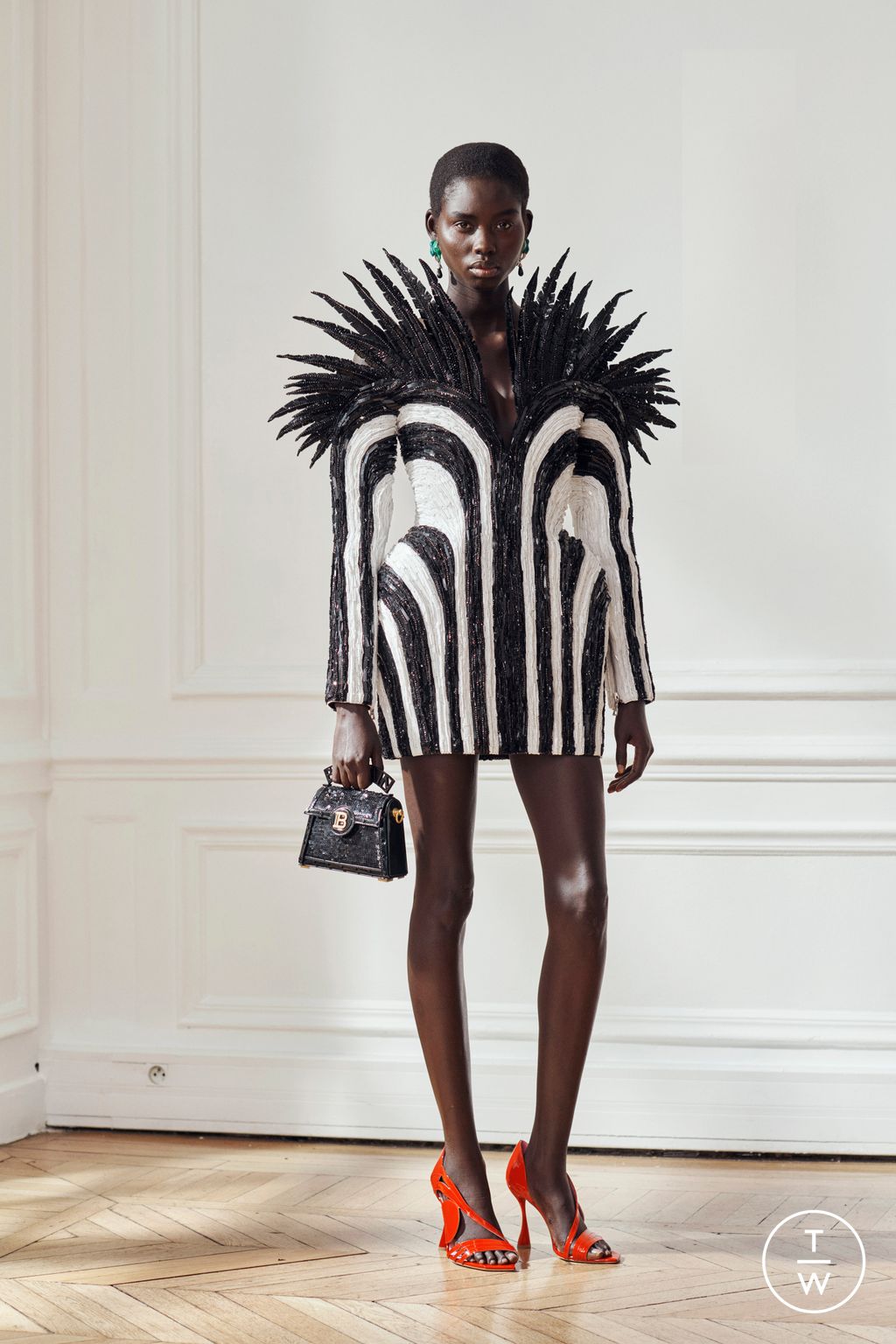 Fashion Week Paris Pre-Fall 2024 look 13 de la collection Balmain womenswear