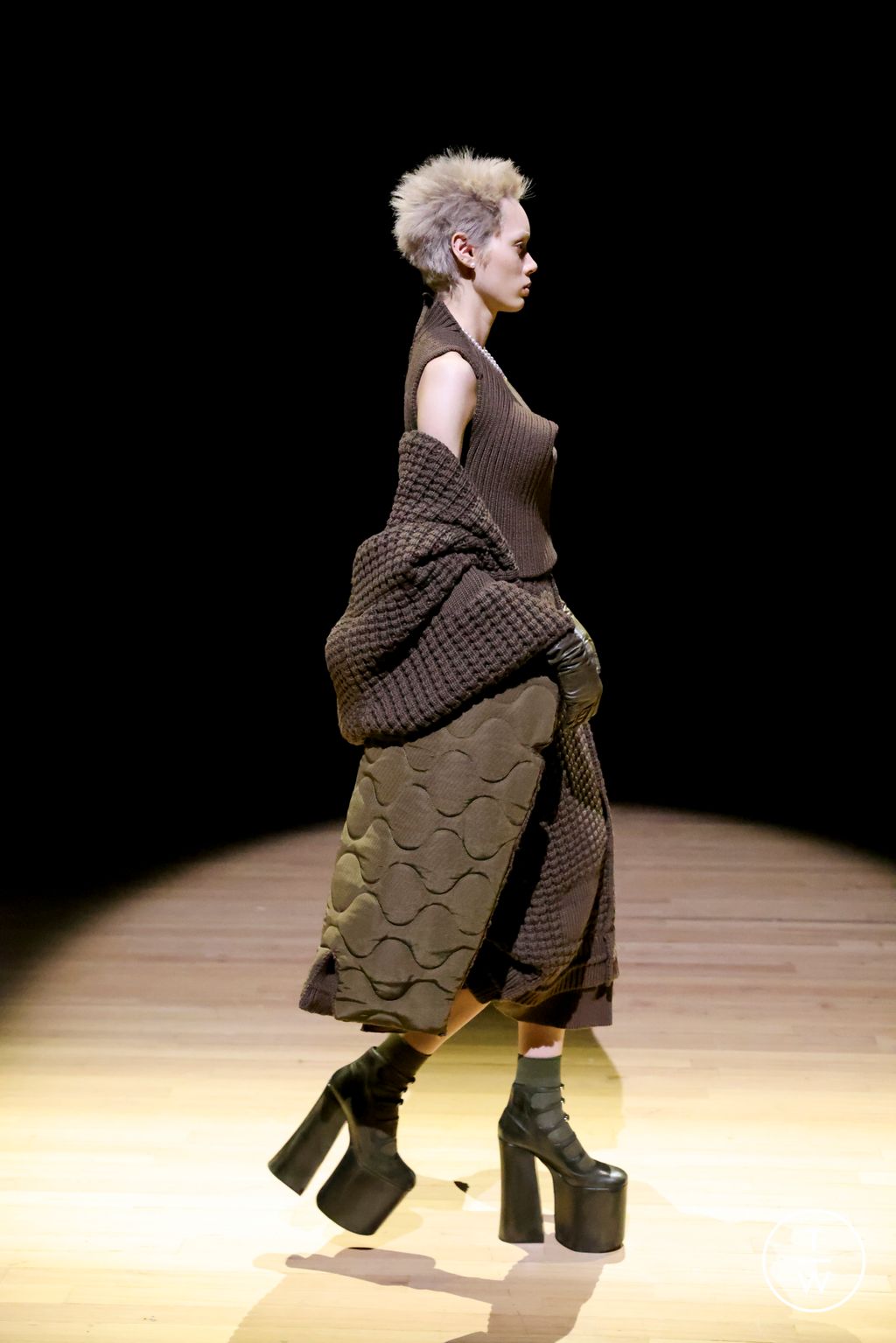 Fashion Week New York Spring/Summer 2023 look 14 de la collection Marc Jacobs womenswear
