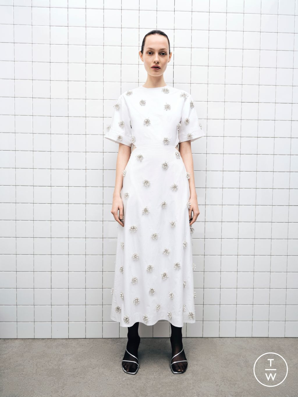 Fashion Week New York Pre-Fall 2025 look 14 from the Simkhai collection womenswear
