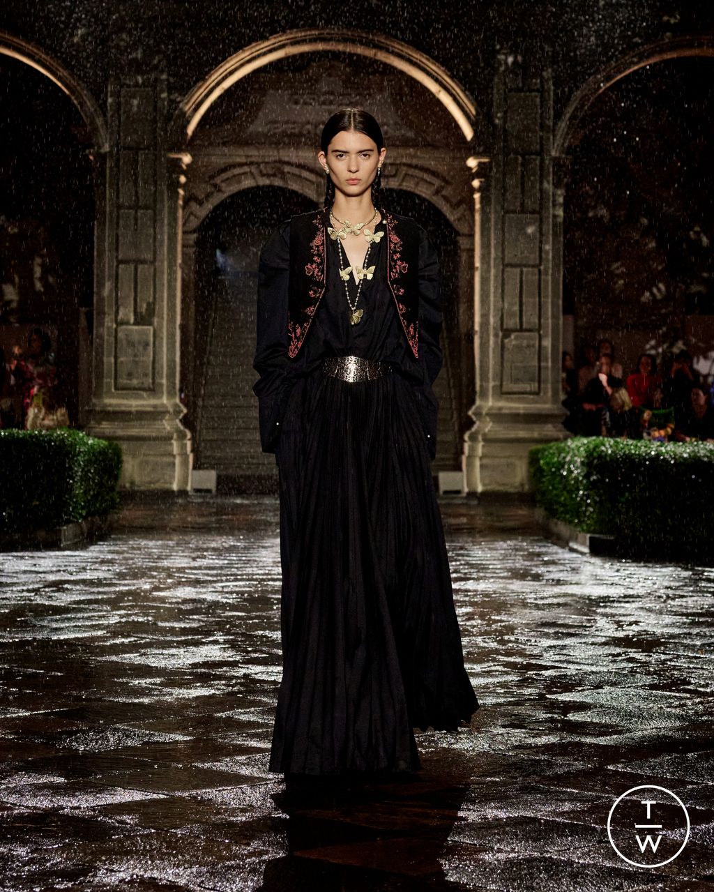Fashion Week Paris Resort 2024 look 14 from the Christian Dior collection womenswear