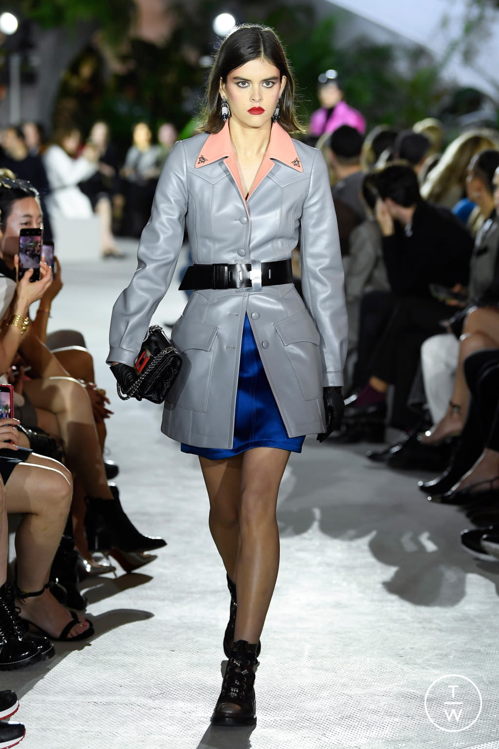 Fashion Week Paris Resort 2020 look 14 de la collection Louis Vuitton womenswear