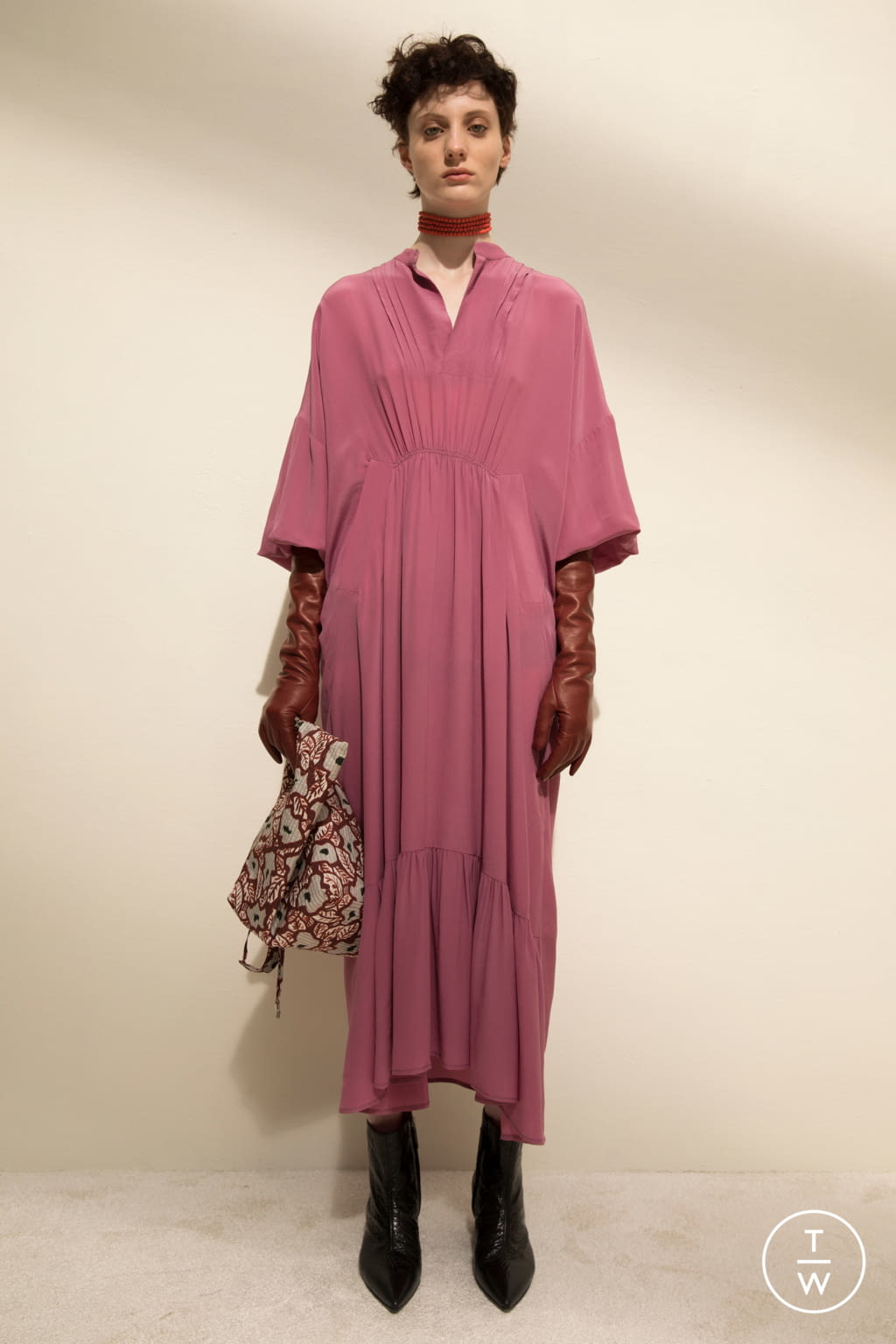 Fashion Week Paris Resort 2019 look 15 from the Christian Wijnants collection 女装