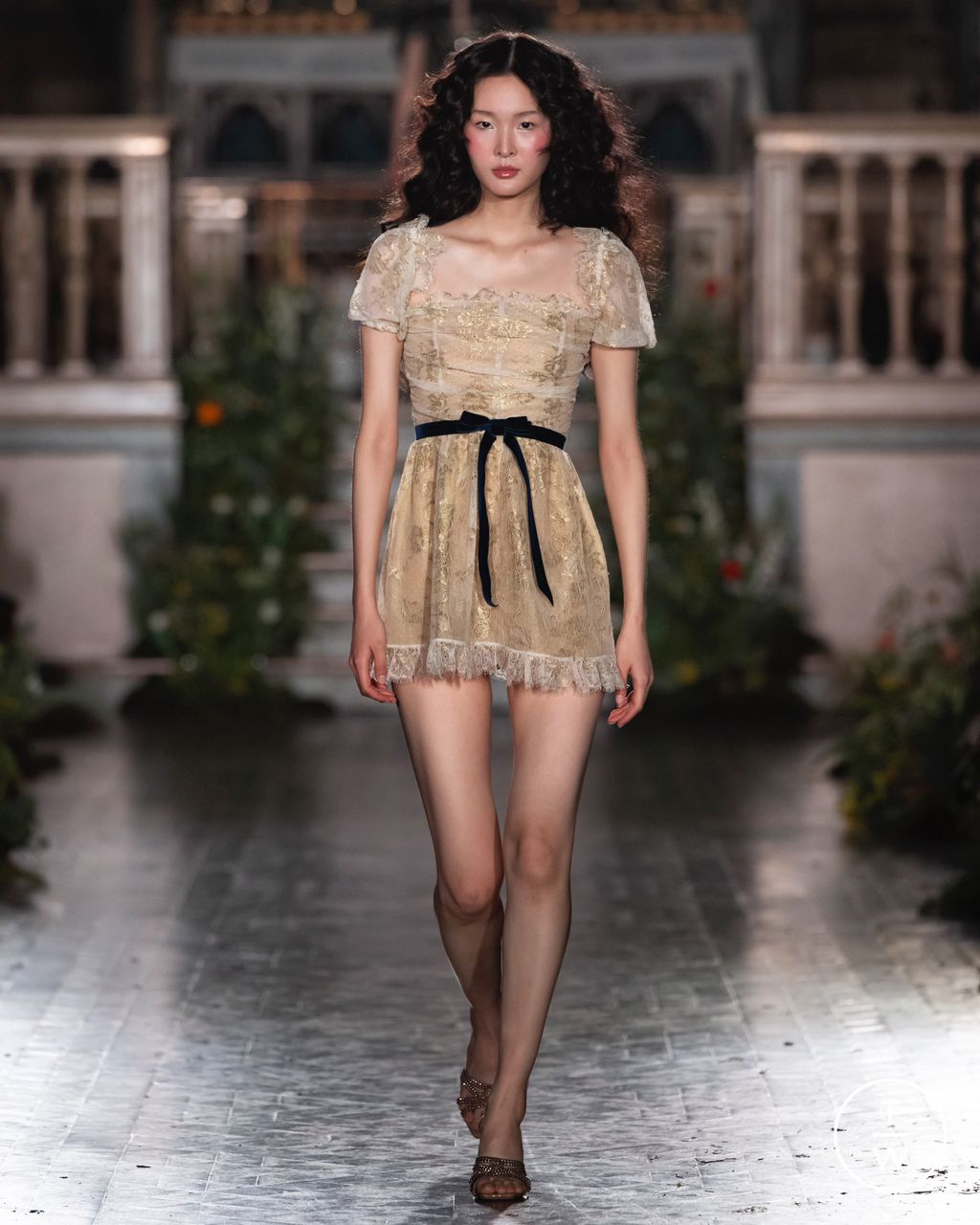 Fashion Week London Fall/Winter 2024 look 15 from the Annie's Ibiza collection 女装