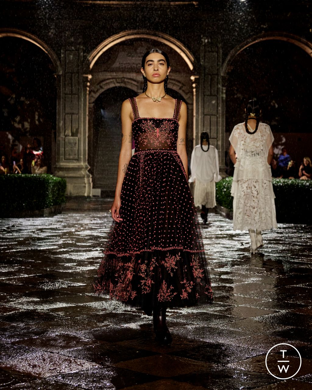Fashion Week Paris Resort 2024 look 15 de la collection Christian Dior womenswear