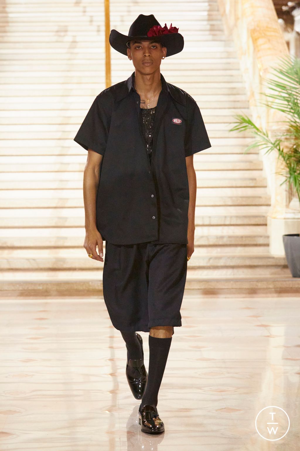 Fashion Week New York Spring/Summer 2024 look 16 from the Willy Chavarria collection 男装