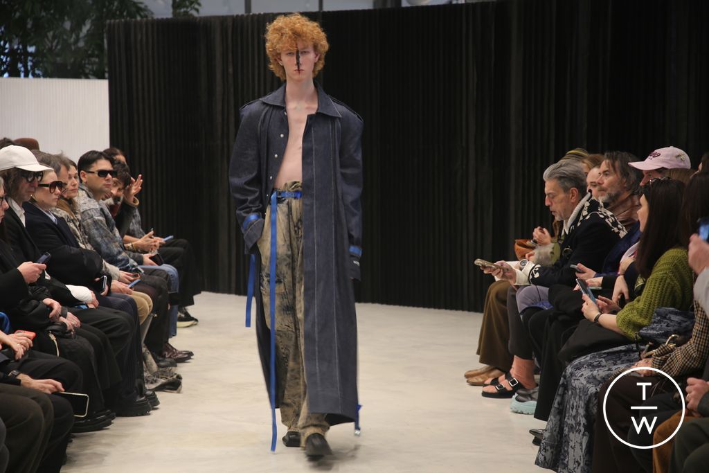 Fashion Week Milan Fall/Winter 2026 look 16 from the Victor Hart collection menswear