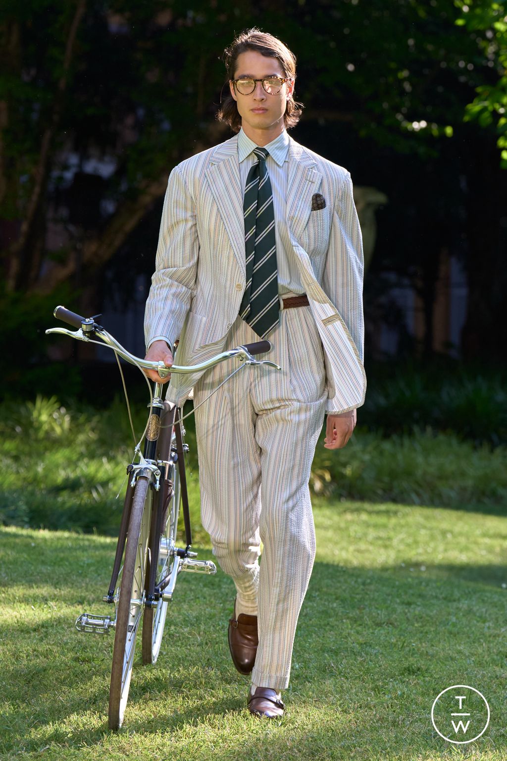 Fashion Week Milan Spring/Summer 2026 look 16 from the Dunhill collection menswear