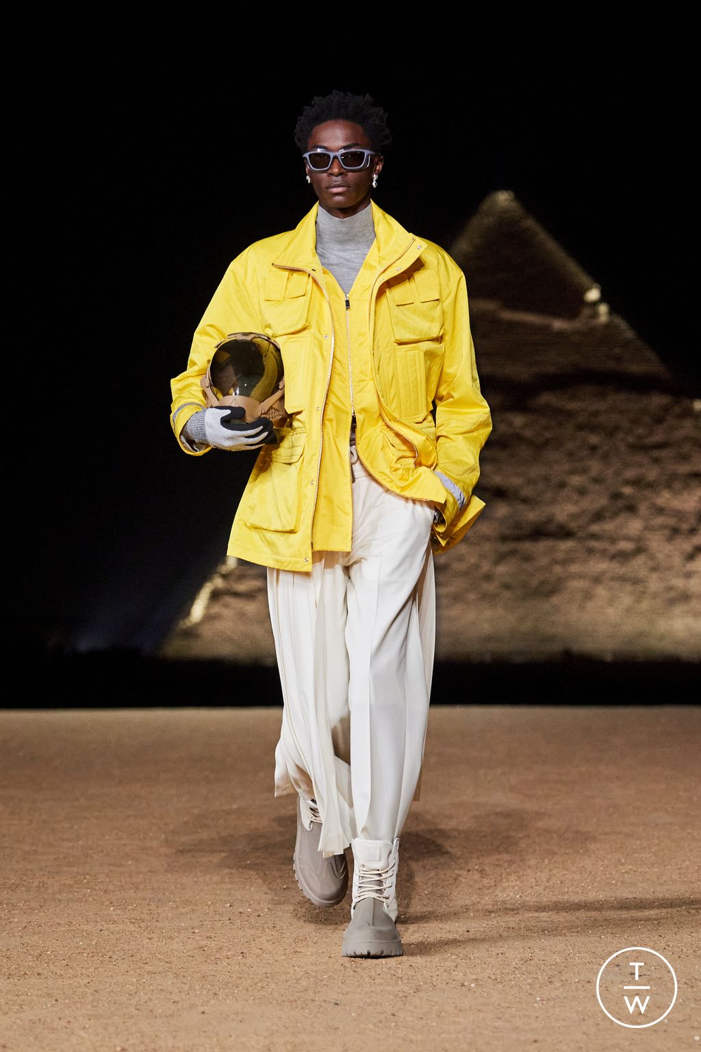 Fashion Week Paris Pre-Fall 2023 look 16 de la collection Dior Men menswear
