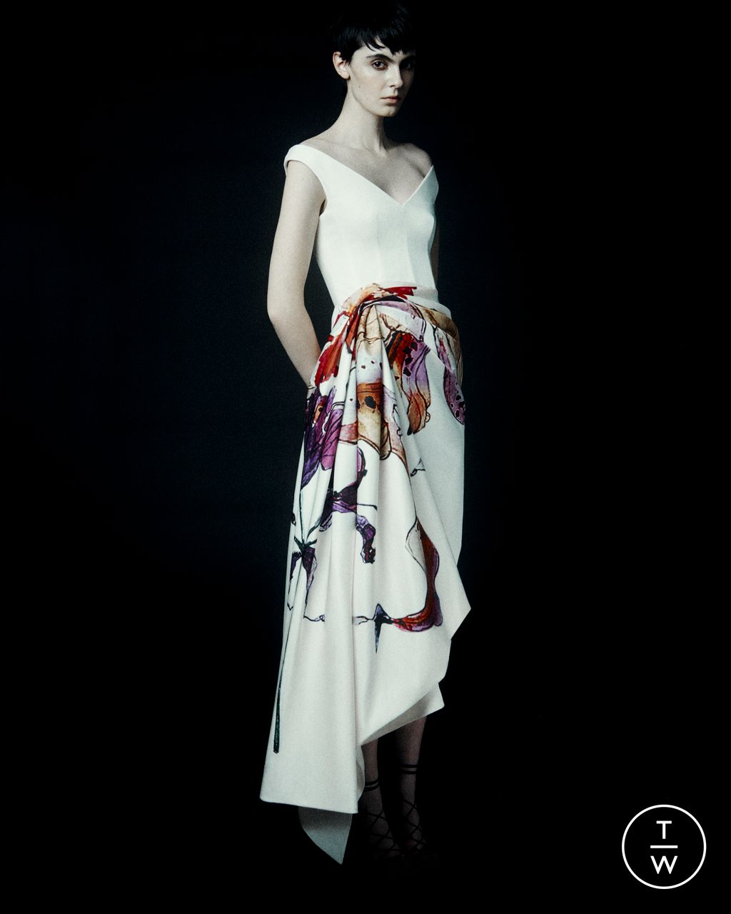 Fashion Week New York Pre-Fall 2023 look 16 de la collection Jason Wu womenswear